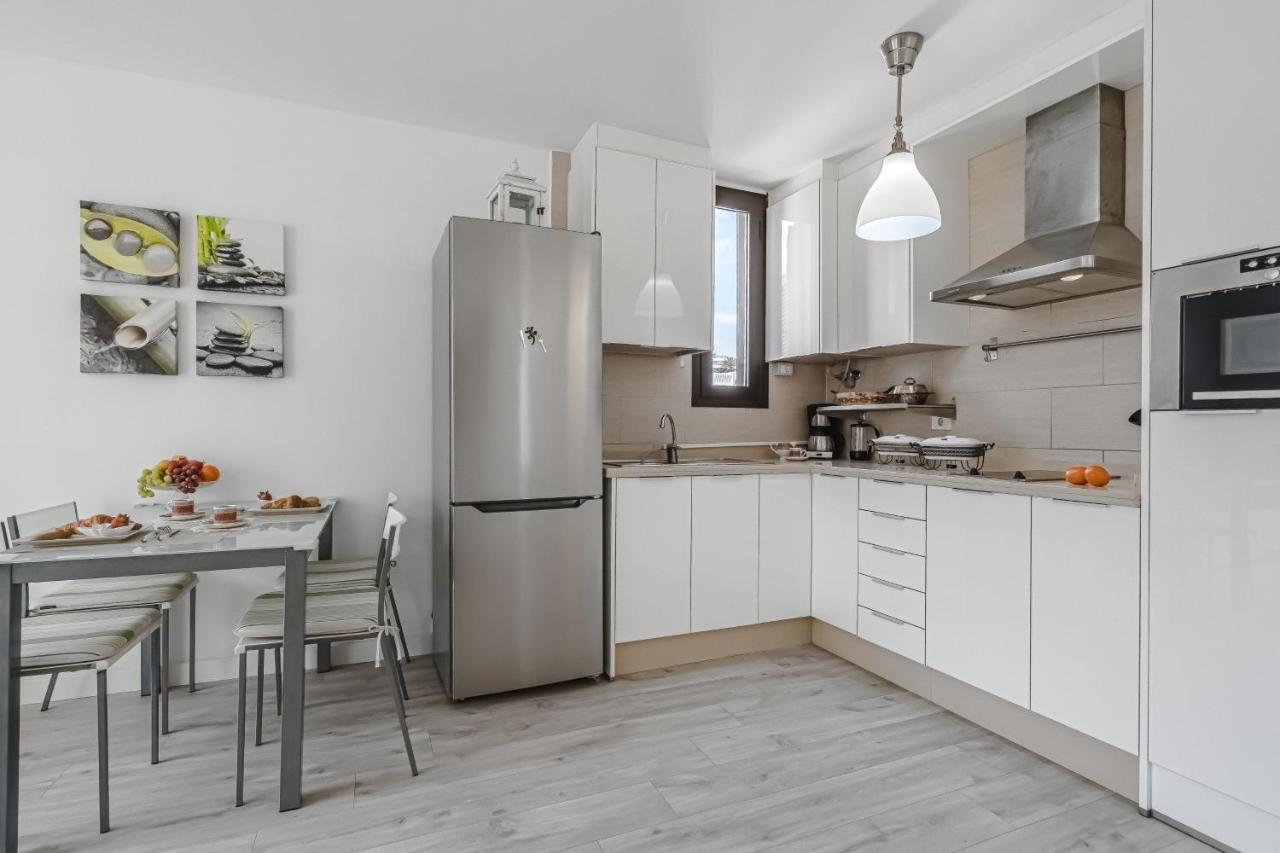 Cozy Apartments - 150 Meters From The Beach, Free Wi-Fi Playa de las Americas  Exteriér fotografie